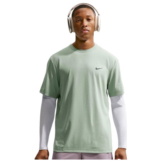 Nike Ανδρική κοντομάνικη μπλούζα Hyverse Dri-FIT UV Versatile T-Shirt
